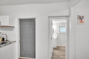 House, 4 Bedrooms | Interior
