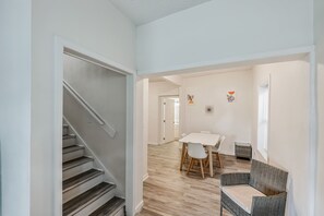 House, 4 Bedrooms | Interior