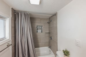 Hus - 4 soveværelser | Badeværelse | Håndklæder, Shampoo