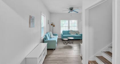 Quiet Family Home - Downtown, Pet Friendly, 4 Beds