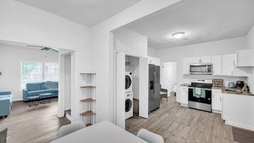 Rumah, 4 kamar tidur | Interior