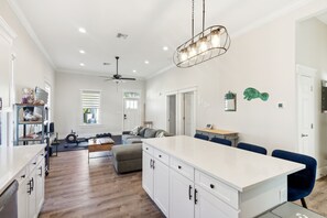 House, 2 Bedrooms | Interior