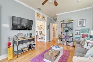 House, 3 Bedrooms | Living area | Smart TV, streaming services