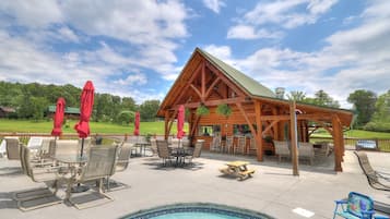 Cabin, 3 Bedrooms | Outdoor dining