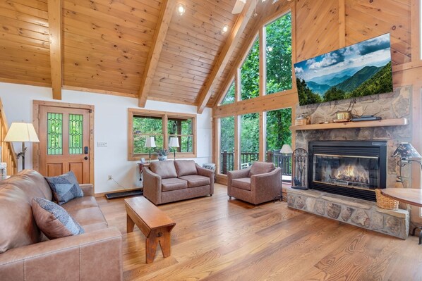Cabin, 3 Bedrooms | Living area