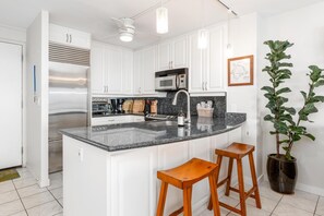 Condo, 2 quartos | Cozinha privada