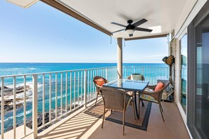 Outdoor dining - Big Island Ali'i Villas 333 2 Bedroom Condo (Kailua-Kona)