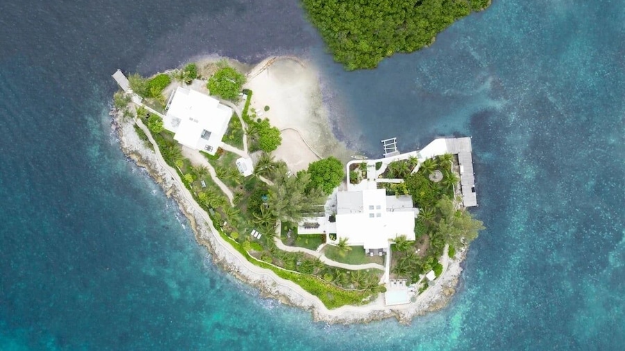 Middle Cay Estate 7 Bedroom Estate