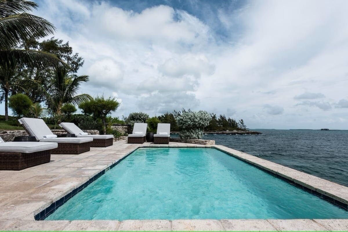 บ้านพัก, หลายห้องนอน | สระว่ายน้ำ | สระน้ำอุ่น