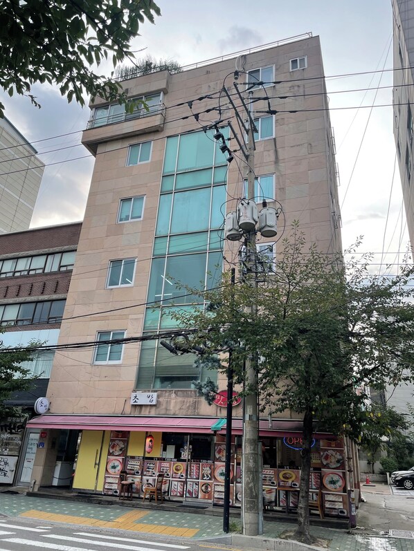 Exterior - K wave guesthouse only Female (Seoul)