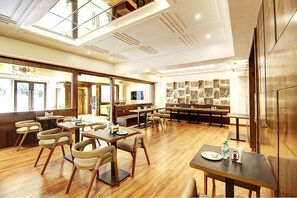 Restaurant - Marks Hotel & Banquet (Noida)