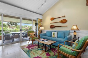 Fernseher, DVD-Player, Tischtennisplatte