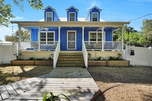 Exterior - 3 Bedroom Beach House w/ King Bed, Walk to beach, Pool, Fire pit, St. Augustine (St. Augustine)