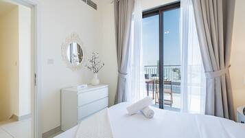 5 bedrooms, iron/ironing board, free WiFi, bed sheets