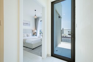 5 bedrooms, in-room safe, iron/ironing board, free WiFi