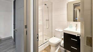 Apartment | Bathroom -  Oceana Suites Briones Luco (Santiago)