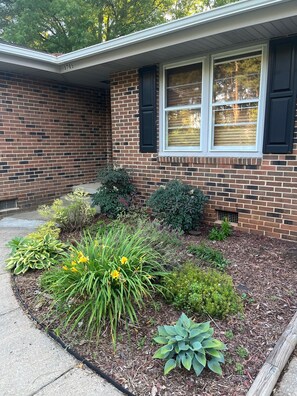 Exterior detail - Cozy Ranch Near Downtown Large Fenced Yard (Raleigh)