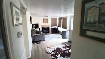 TV, fireplace, video games