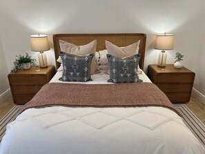 3 bedrooms, free WiFi, bed sheets