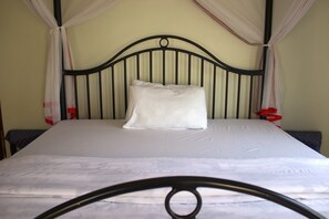 3 bedrooms, WiFi, bed sheets - Mama Ket Homes Apartment (Arusha)