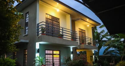 Mama Ket Homes Apartment