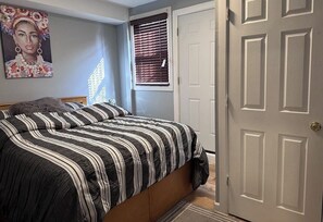 1 bedroom, free WiFi, bed sheets