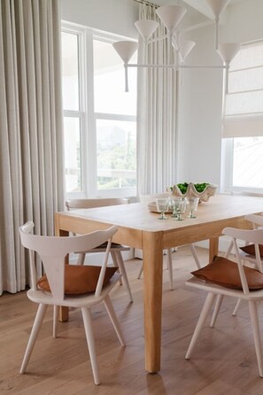 Dining - The Pause - Summer in style. Pool + Beach! (St. Augustine Beach)