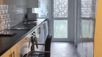 House | Bathroom | Shower, hair dryer, towels