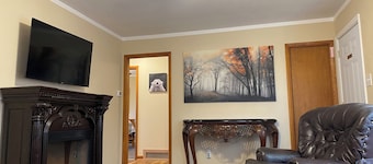 Charming 2-bedroom house on quiet brick and tree lined street.