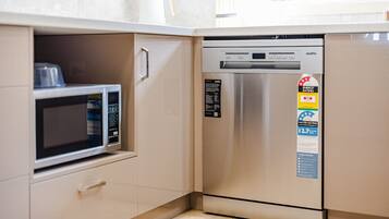 Oven, stovetop, dishwasher, toaster