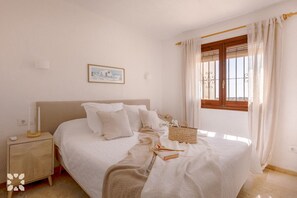 5 quartos, ferros/tábuas de passar roupa, Wi-Fi de cortesia