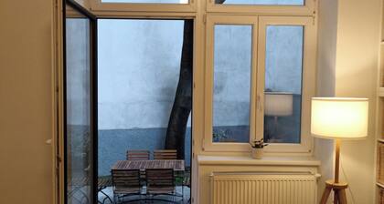 170sqm With Private Garden, 9 Bedrooms, 2 Kitchens