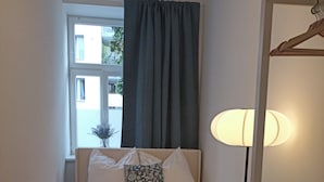 Departamento | 9 habitaciones, escritorio, tabla de planchar con plancha y wifi gratis 