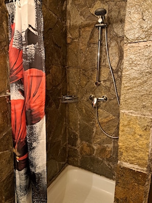 Een douche, een haardroger