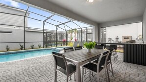 Outdoor dining - 8 BD/ 6 BA/ Windsor Cay(16280 SM) (Clermont)