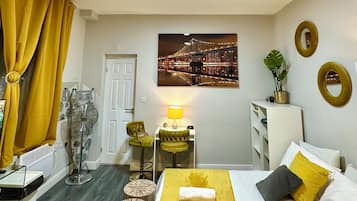 1 Schlafzimmer, Bügeleisen/Bügelbrett, WLAN