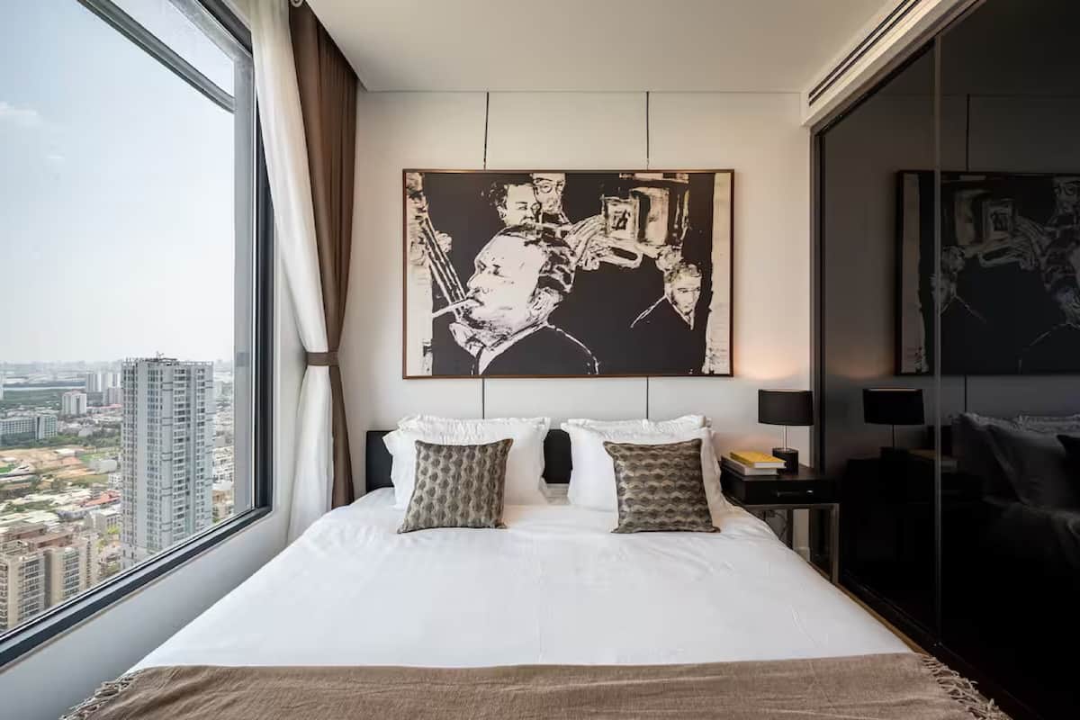 Presidential-suite - 3 soveværelser - forbundne værelser - udsigt til kanal | 4 soveværelser, italienske lagner fra Frette, premium-sengetøj, dundyner