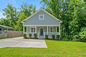 Exterior - 4BR/8 Guest Home | Modern Amenities | Duke/Med Ctr (Durham)