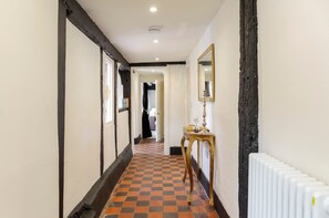 Interior - Nr Windsor- Unique Cottage Stay for upto 14 guests (Dorney)