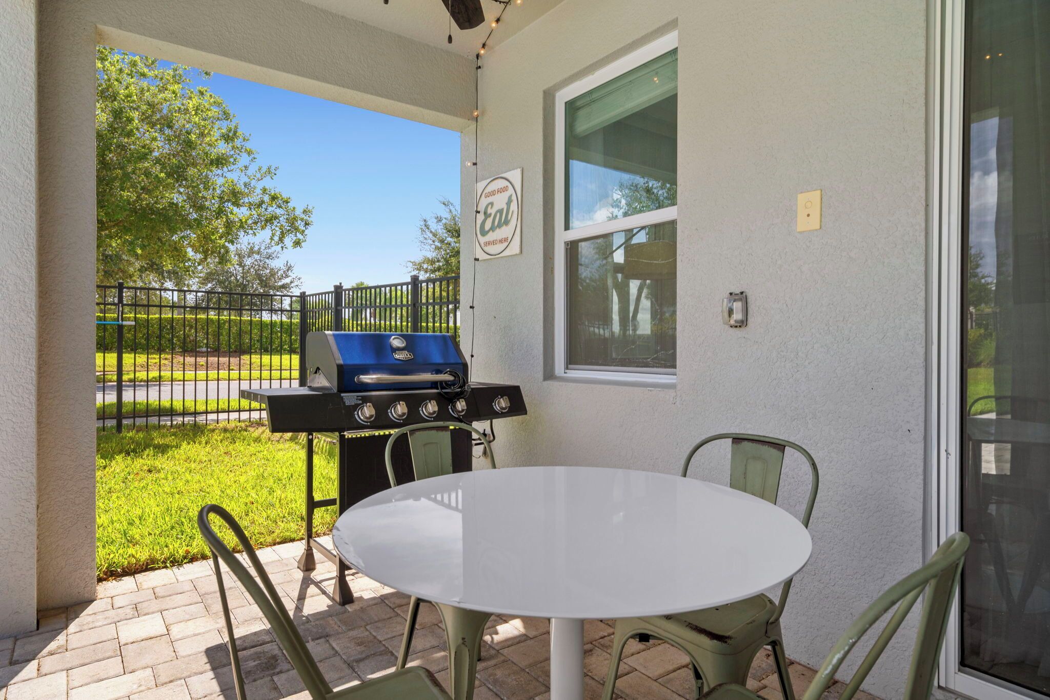 7641FairfaxDrive(40)