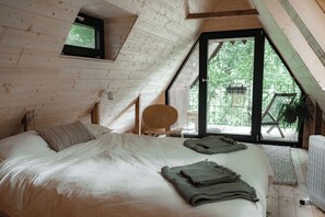 2 soverom, wi-fi (inkludert) og sengetøy