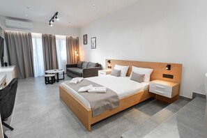 1 bedroom, WiFi, bed sheets - Kition Urban Suite 1 (Larnaca)