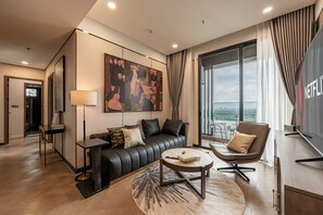Presidential Suite, 2 Bedrooms, Club Lounge Access, Canal View | Egyptian cotton sheets, premium bedding, down comforters - Eaton Park Riverside Luxury Vacation (Ho Chi Minh City)