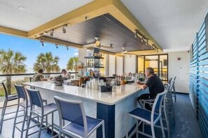 Bar (on property) - Anderson 804 Oceanfront W/Amazing Views, Indoor Heated Pool (Myrtle Beach)