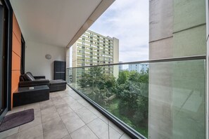 Property grounds - Warsaw Center Business Apt - Parking and Balcony - by Rentujemy (Warszawa)