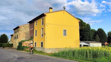 Facciata della struttura