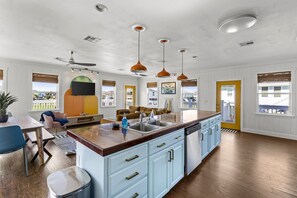 Fridge, microwave, oven, stovetop - Beach Walk Retreat, Game Room & King Bed (Bolivar Peninsula)