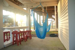 Property grounds - Beach Walk Retreat, Game Room & King Bed (Bolivar Peninsula)