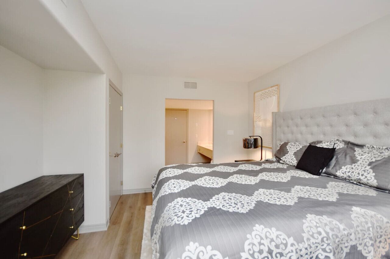 Bügeleisen/Bügelbrett, WLAN, Bettwäsche