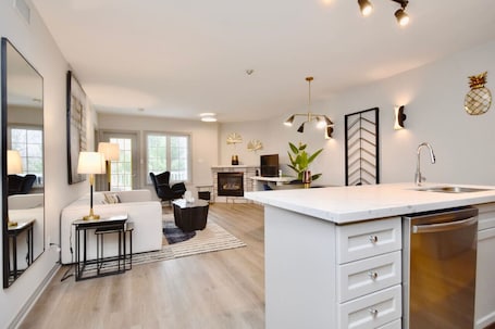 Interior. Luxury Suite, Full Kitchen, Heated Pool